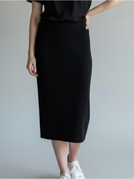 St. John Dresses & Skirts - St John Basics Black Knit Midi Skirt 4 Pull On Pencil Stretch Slit Workwear